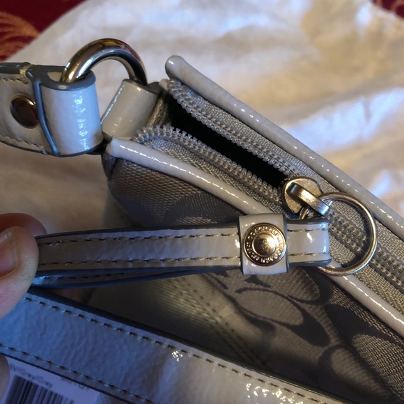Silver handbag - Picture 2 of 4